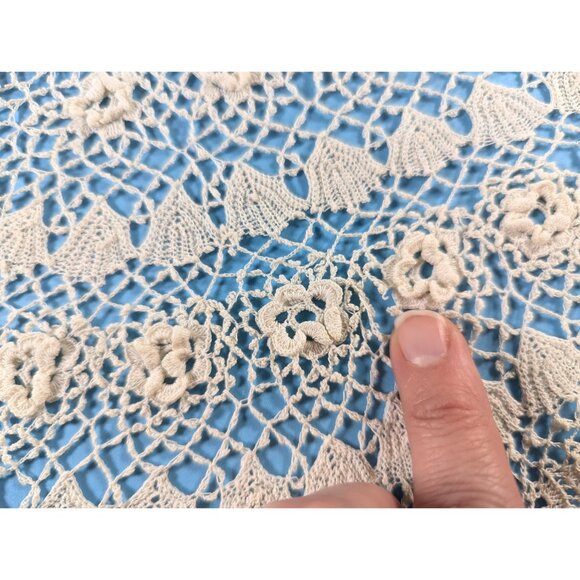 Antique hand made Irish crochet lace doilies mixed sizes set of 4, decorative - Picture 8 of 10